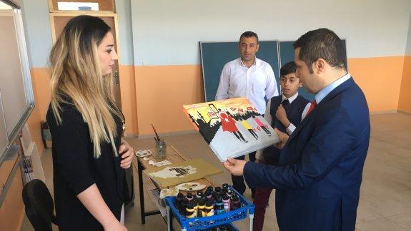 Çukurca İlçe Milli Eğitim Müdürümüz Emir Şaban İmam Hatip Ortaokulu ve Şehit Bilal Soybilgiç Ortaokulunu Ziyaret Etti