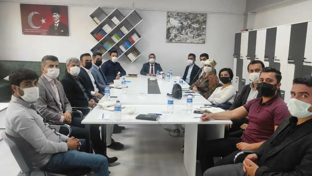 Eğitim Süreçleri Ve Kazanım Değerlendirme Toplantısı