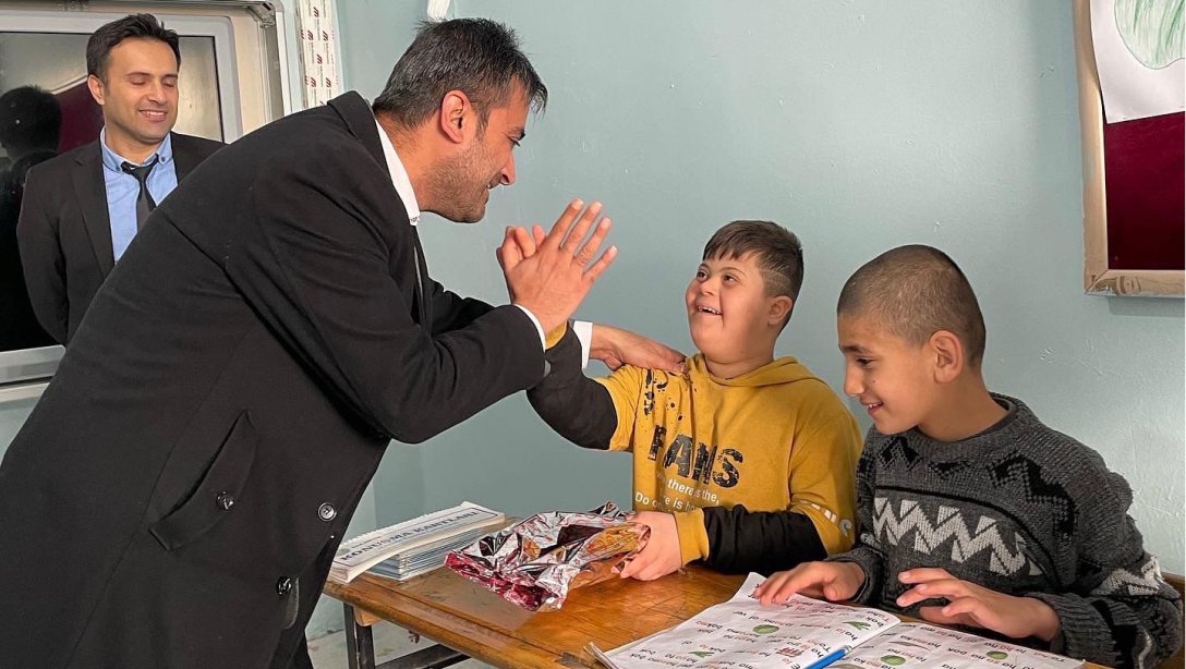 YAŞAMIN +1 DEĞERLERİ OLAN ÖZEL ÇOCUKLARIMIZ, DAİMA ÖNCELİĞİMİZDİR
